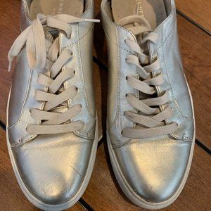 Kenneth Cole Sneakers